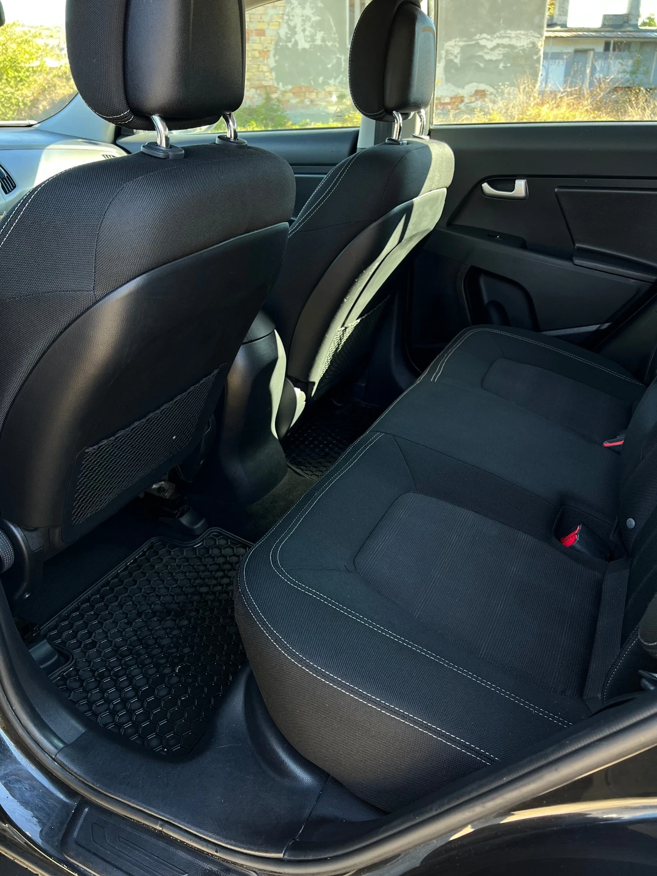 Kia Sportage 1.6 GDI, снимка 6 - Автомобили и джипове - 56375864