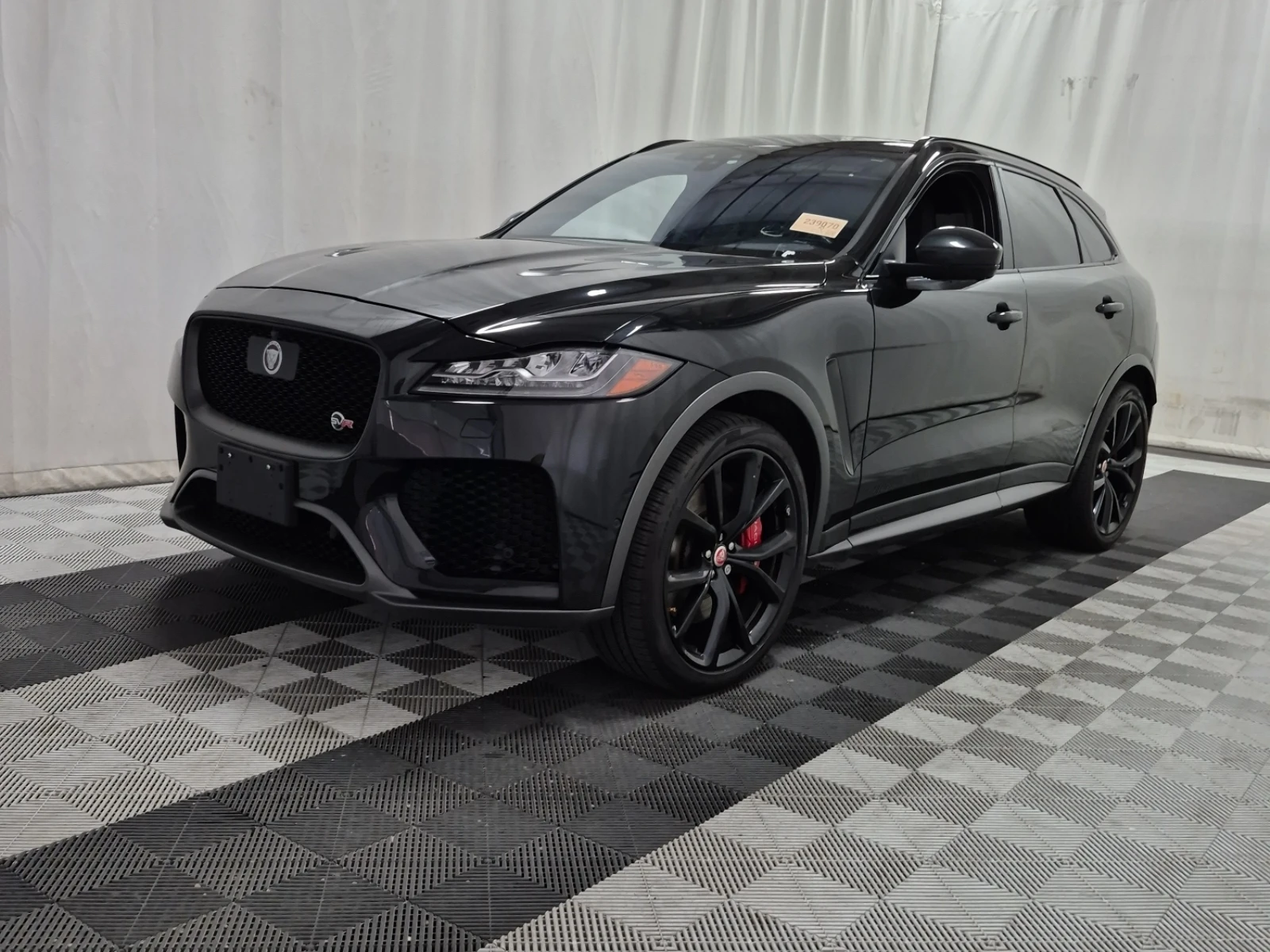 Jaguar F-PACE * SVR* ДИСТРОНИК* ПОДГРЕВ* ОБДУХ* 