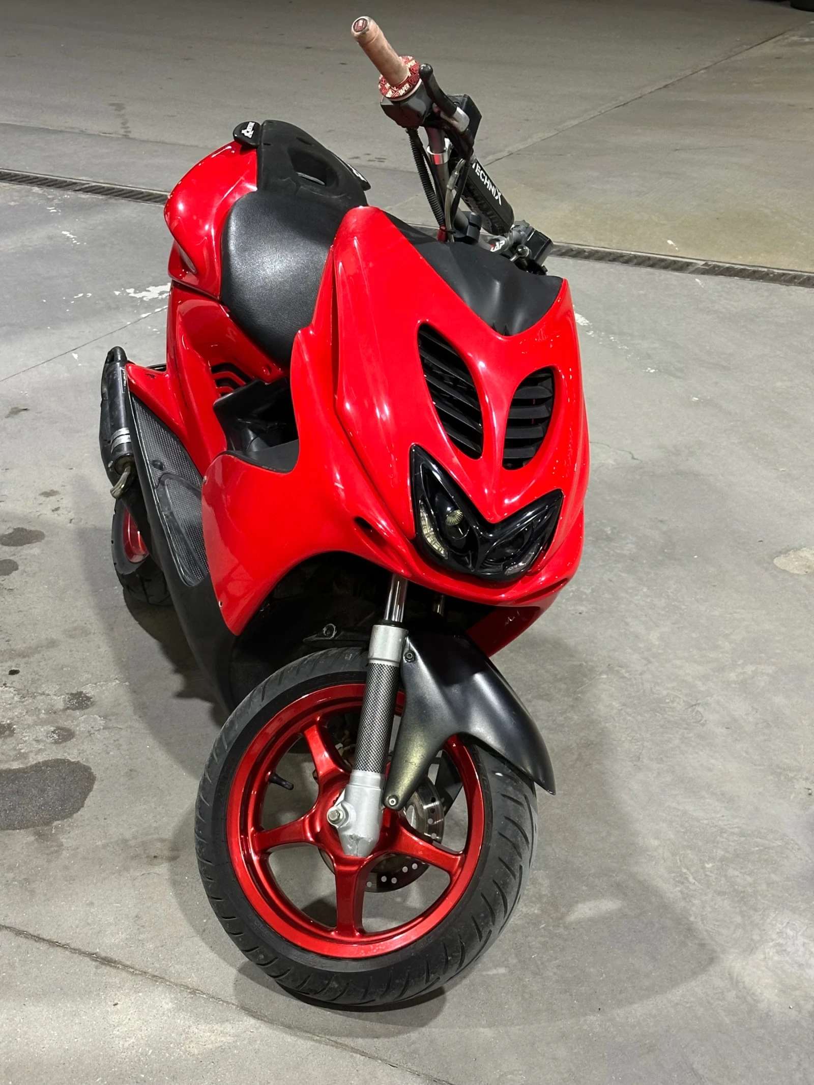 Yamaha Aerox 75cc, снимка 7 - Мотоциклети и мототехника - 54705949