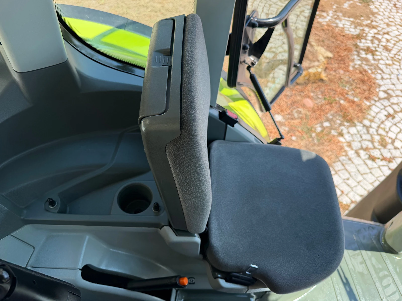 ������� Claas ARION 550 CEBIS ��������� ������ | Mobile.bg � ����������� 17