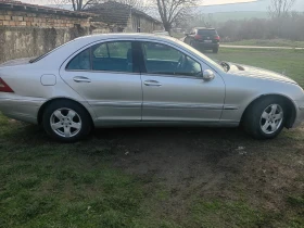 Mercedes-Benz C 220, снимка 3