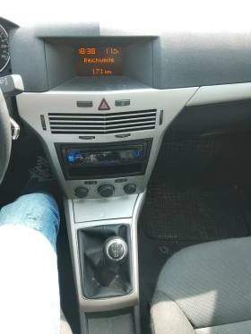 Opel Astra 1, 6i 115kc 147700km, снимка 8