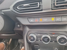 Dacia Sandero 1.0TCE  AVTOMATIK EURO6 , снимка 11
