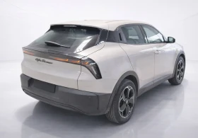 Alfa Romeo Junior Elettrica 54kWh, снимка 4
