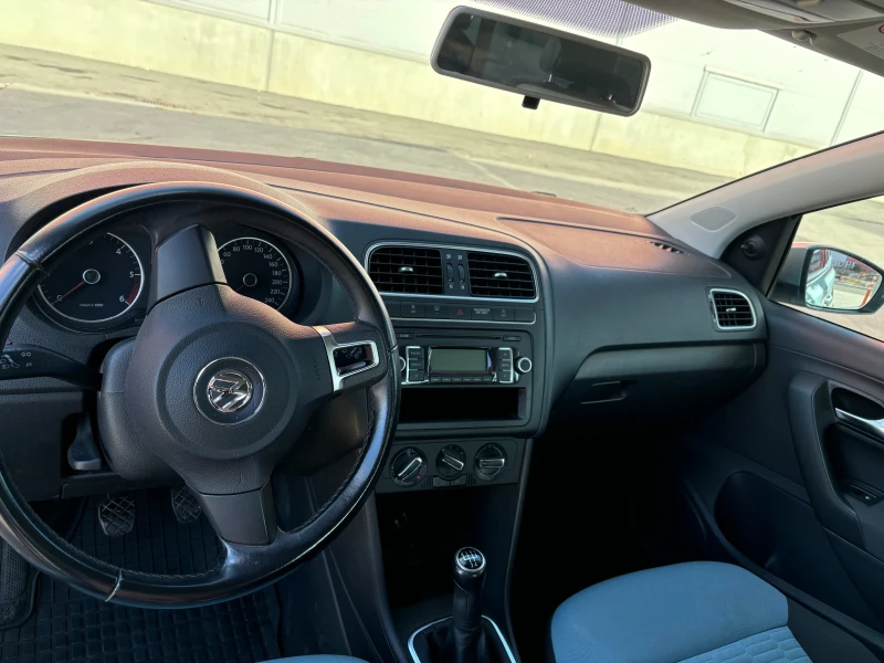 VW Polo, снимка 7 - Автомобили и джипове - 47707431