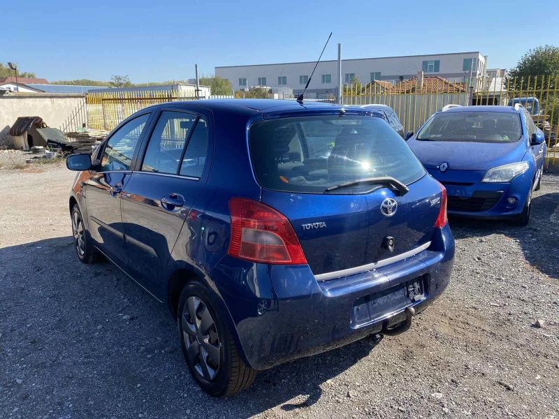 Toyota Yaris 1.3VVTI 87k.c., снимка 4 - Автомобили и джипове - 47790025