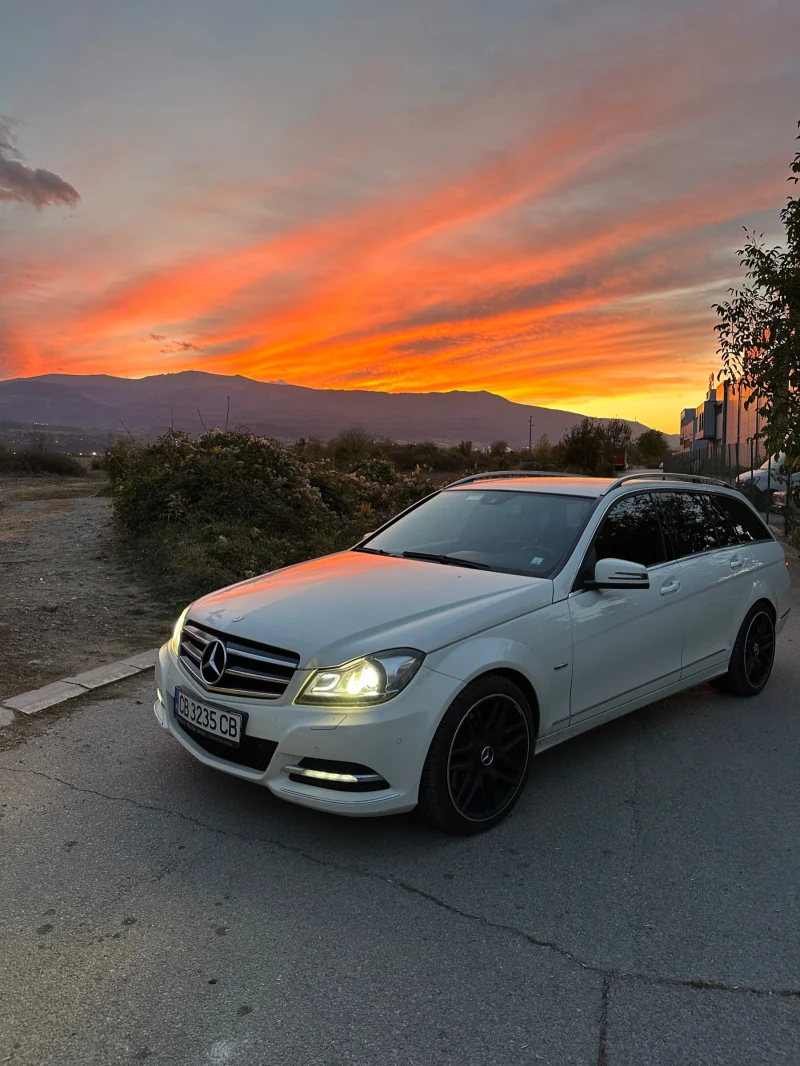 Mercedes-Benz C 350 Facelift Avantgarde, снимка 1 - Автомобили и джипове - 47967182