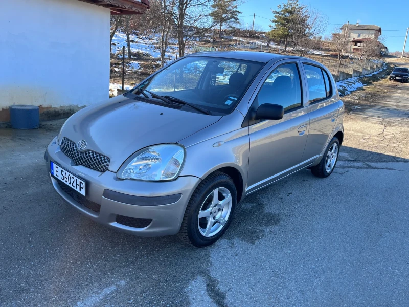 Toyota Yaris 1.0 VVTi, снимка 1 - Автомобили и джипове - 48729392