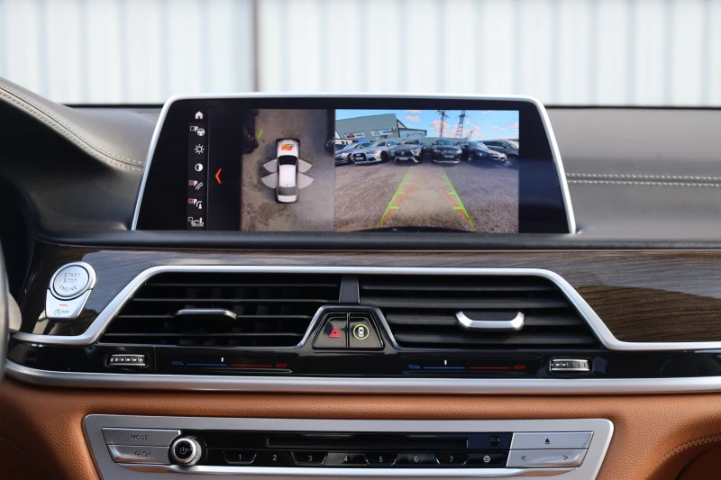 BMW 750 Li xDrive M Laser MASSAGE 360  Soft TV HuD #iCarbg, снимка 12 - Автомобили и джипове - 49570210