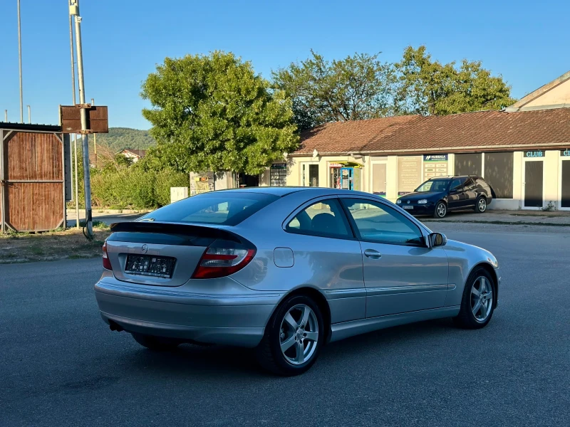 Mercedes-Benz C 180, снимка 4 - Автомобили и джипове - 51596502