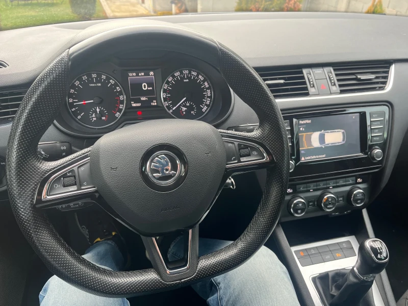 Skoda Octavia 1.6 TDI 4X4, снимка 14 - Автомобили и джипове - 53021176