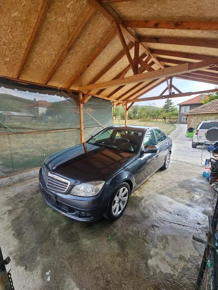 Mercedes-Benz C 220  - изображение 6