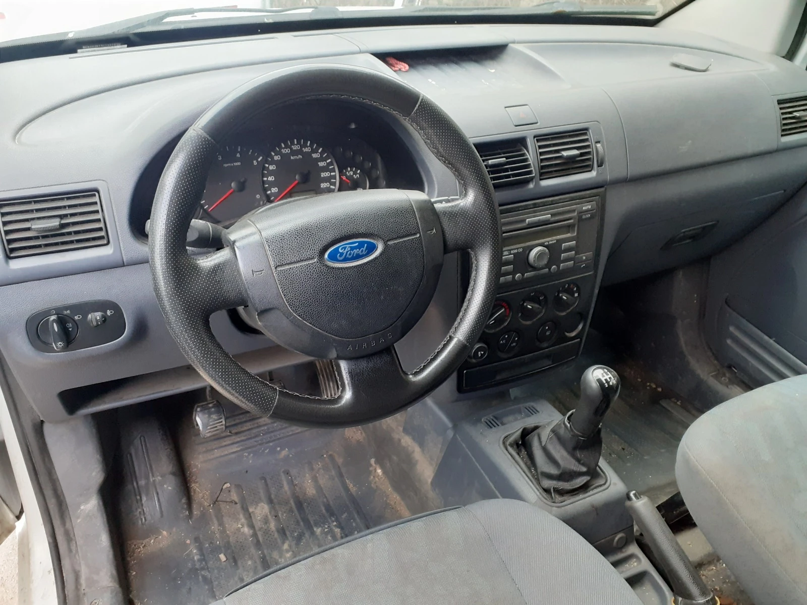 Ford Connect 1.8TDCI - изображение 8