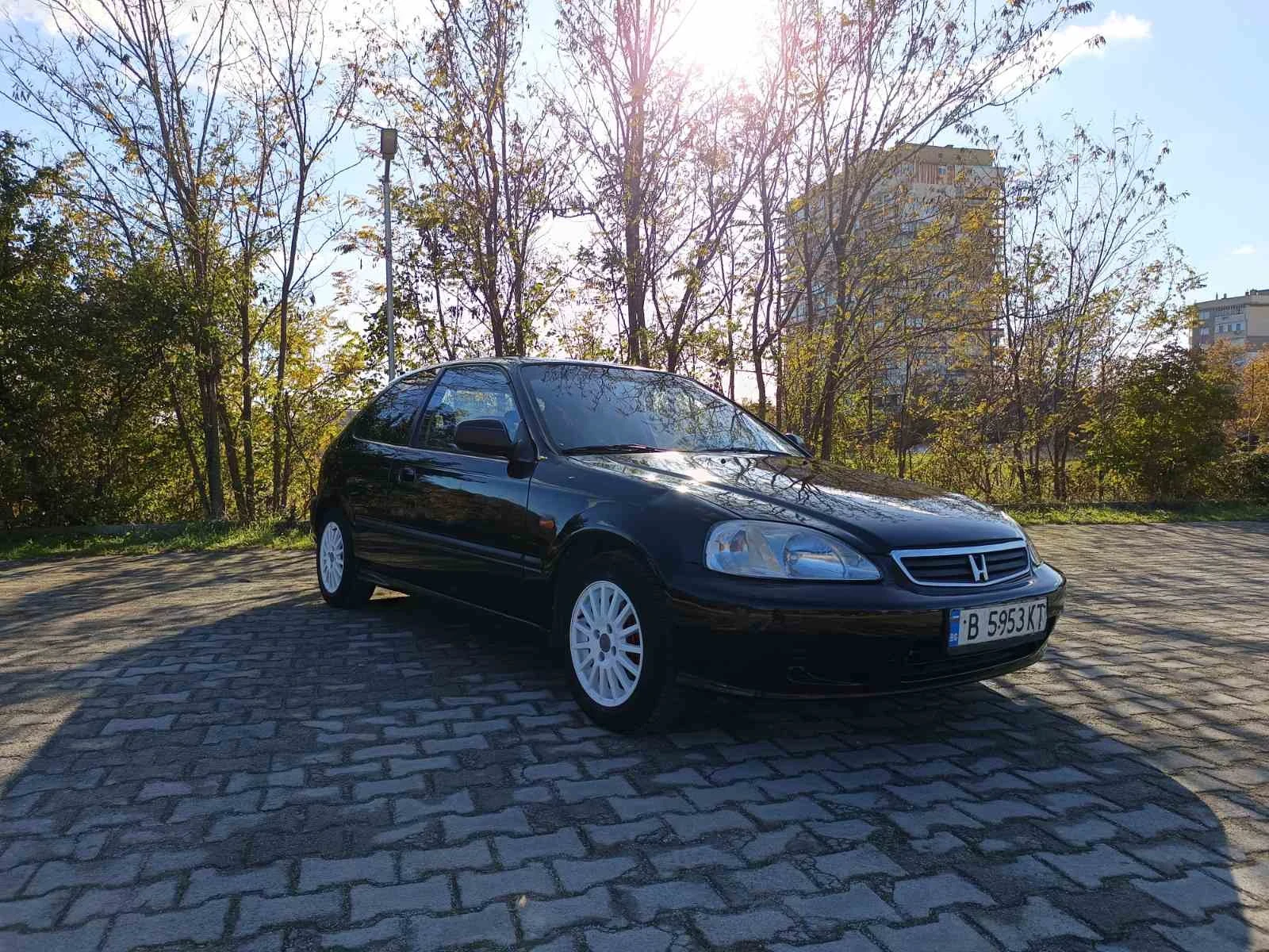 Honda Civic 1, 5VTEC  - изображение 2