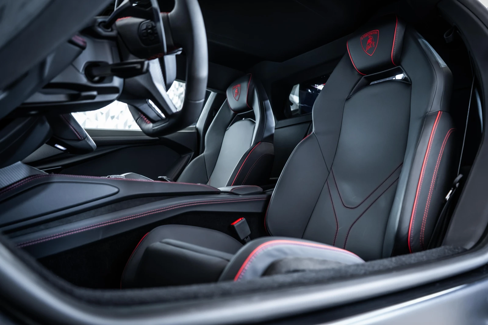 Lamborghini Revuelto Nero Noctis | Mobile.bg   11