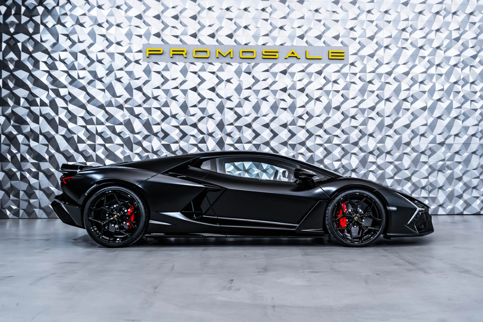 Lamborghini Revuelto Nero Noctis | Mobile.bg   6