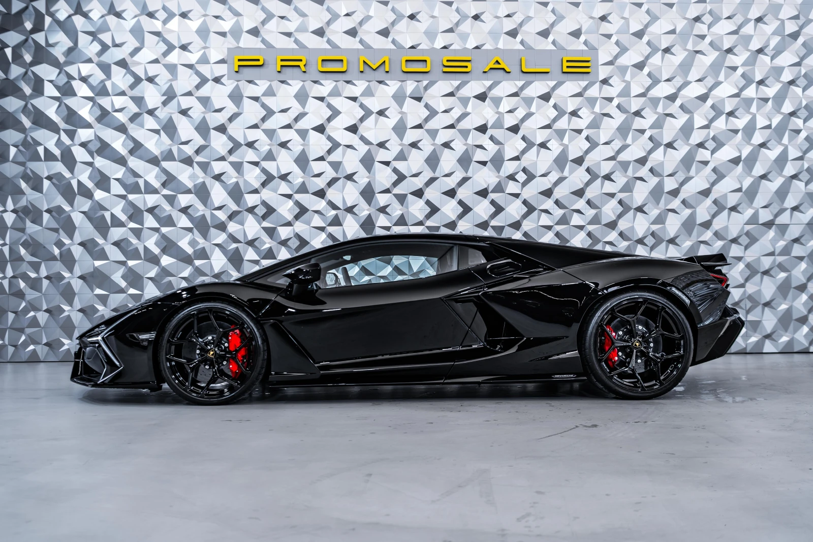 Lamborghini Revuelto Nero Noctis - изображение 3