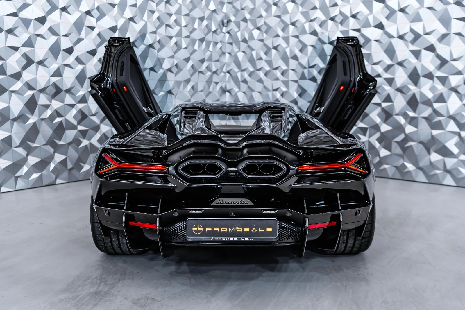 Lamborghini Revuelto Nero Noctis - изображение 5