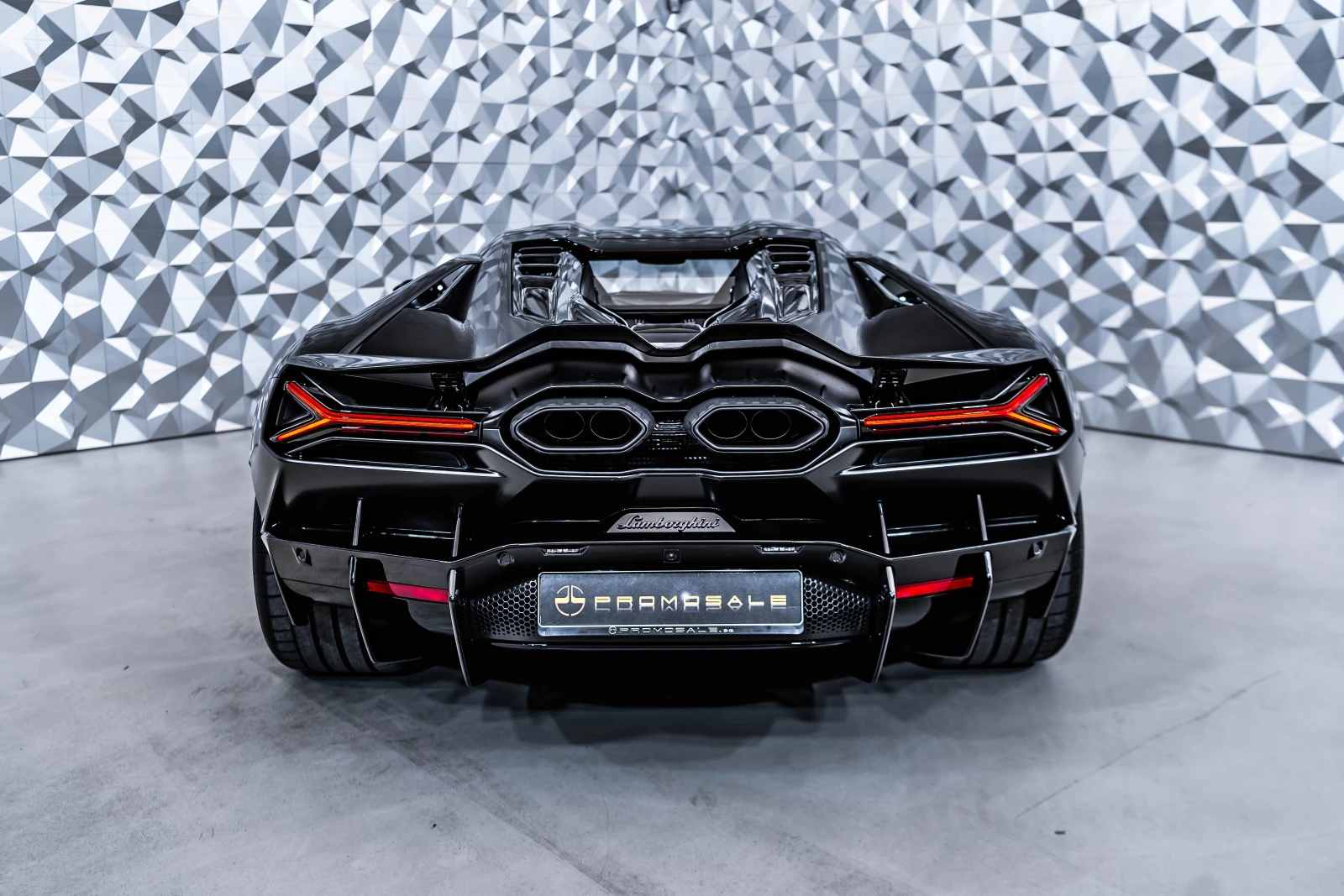 Lamborghini Revuelto Nero Noctis | Mobile.bg   5