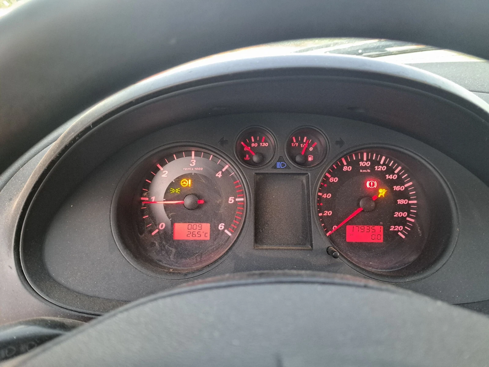 Seat Ibiza  - изображение 7