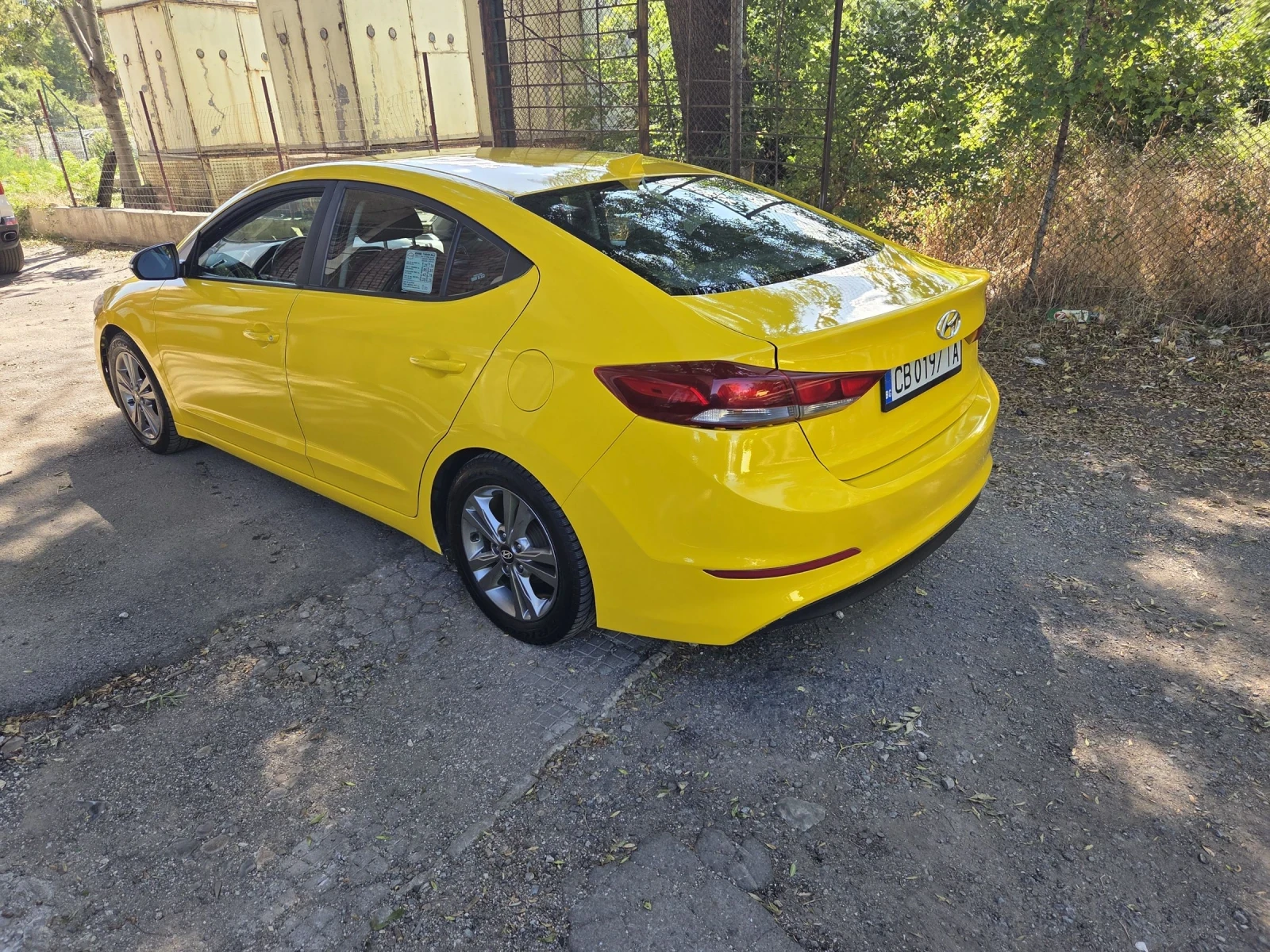 Hyundai Elantra 2.0 LPG - изображение 4