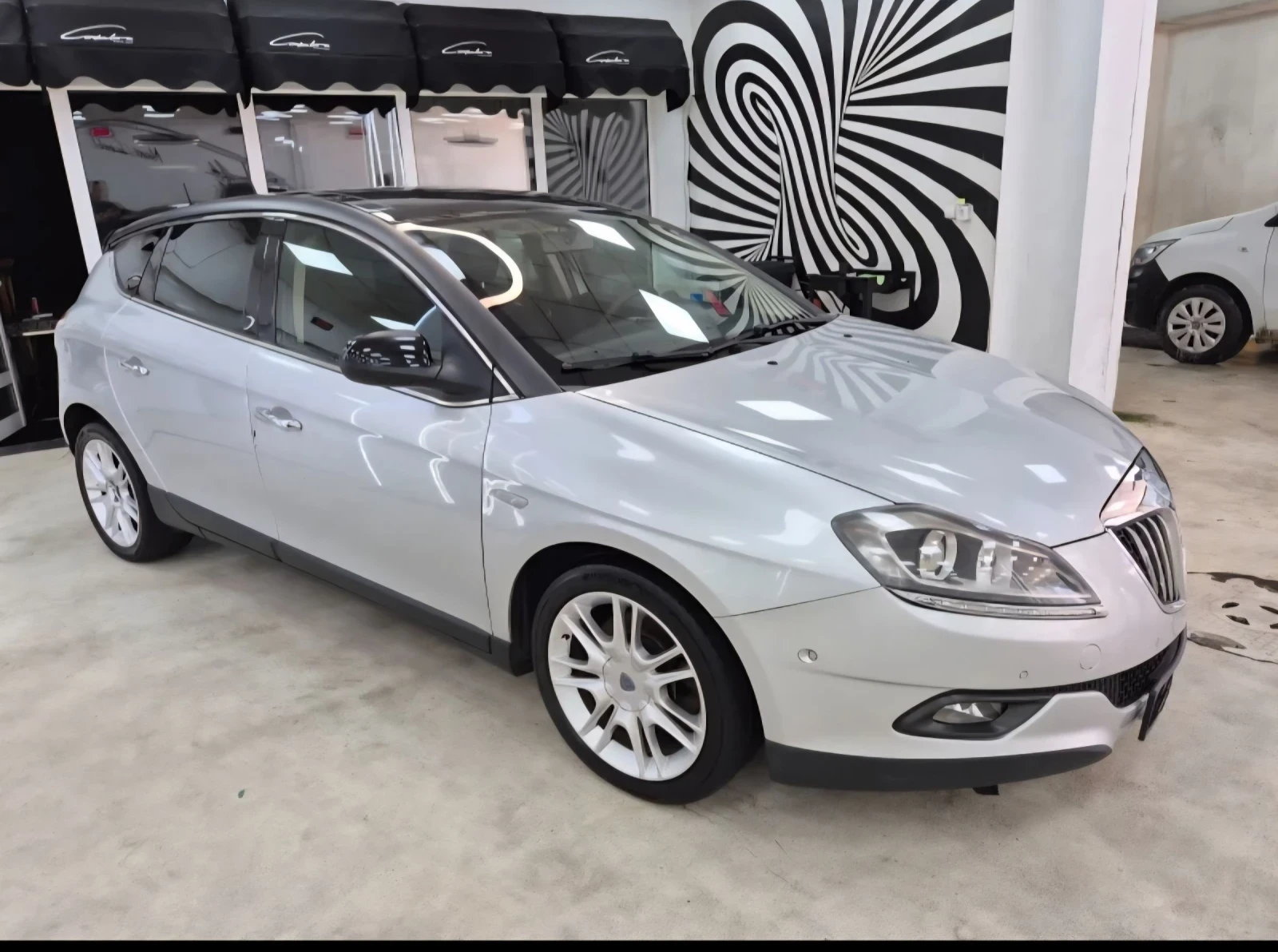 Lancia Delta 1.9Twin Turbo 190hp - изображение 2