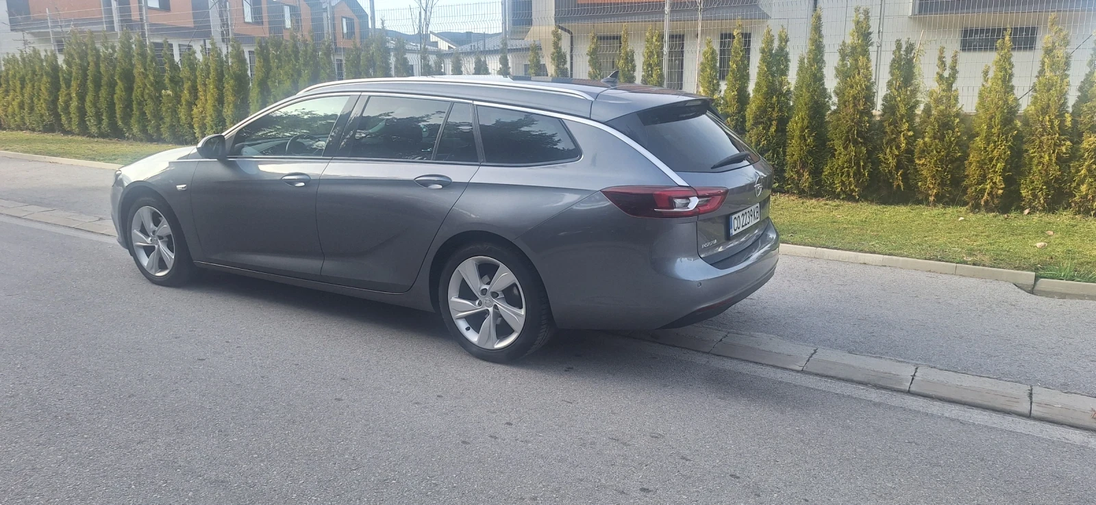 Opel Insignia 2.0 D - изображение 4