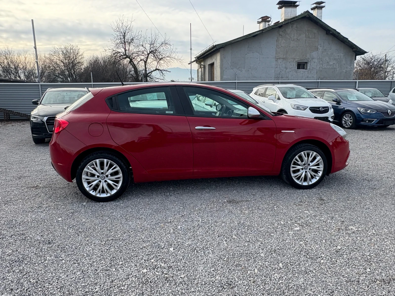 Alfa Romeo Giulietta 1, 4 i -ФАБР. ГАЗ-169000км. - изображение 5
