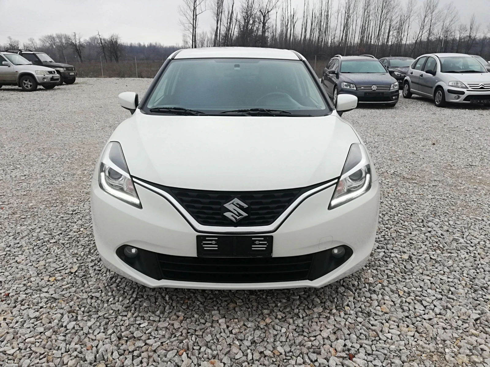 Suzuki Baleno 0.9i distronik navi Italia - изображение 2