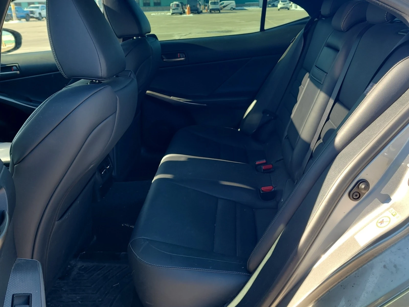 Lexus IS 300 F SPORT * * ��������� * * CARFAX * *  | Mobile.bg � ����������� 11