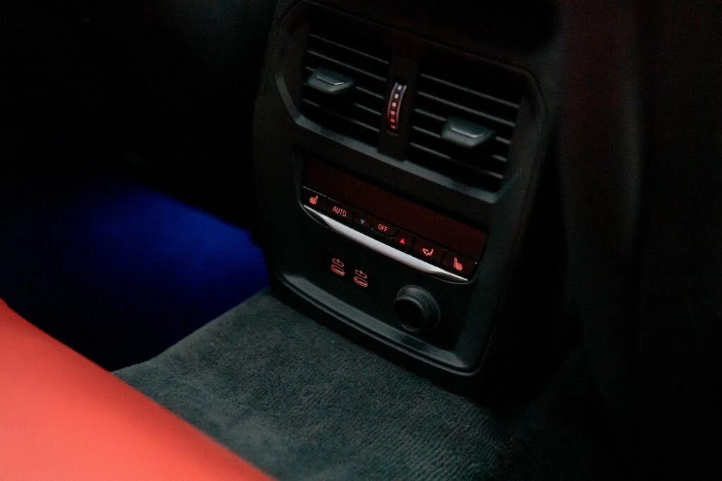 BMW 340 M340i* ПАМЕТ* 4 ПОДГРЕВА* ПАНОРАМА* ПОДГРЕВ, снимка 14 - Автомобили и джипове - 53858706