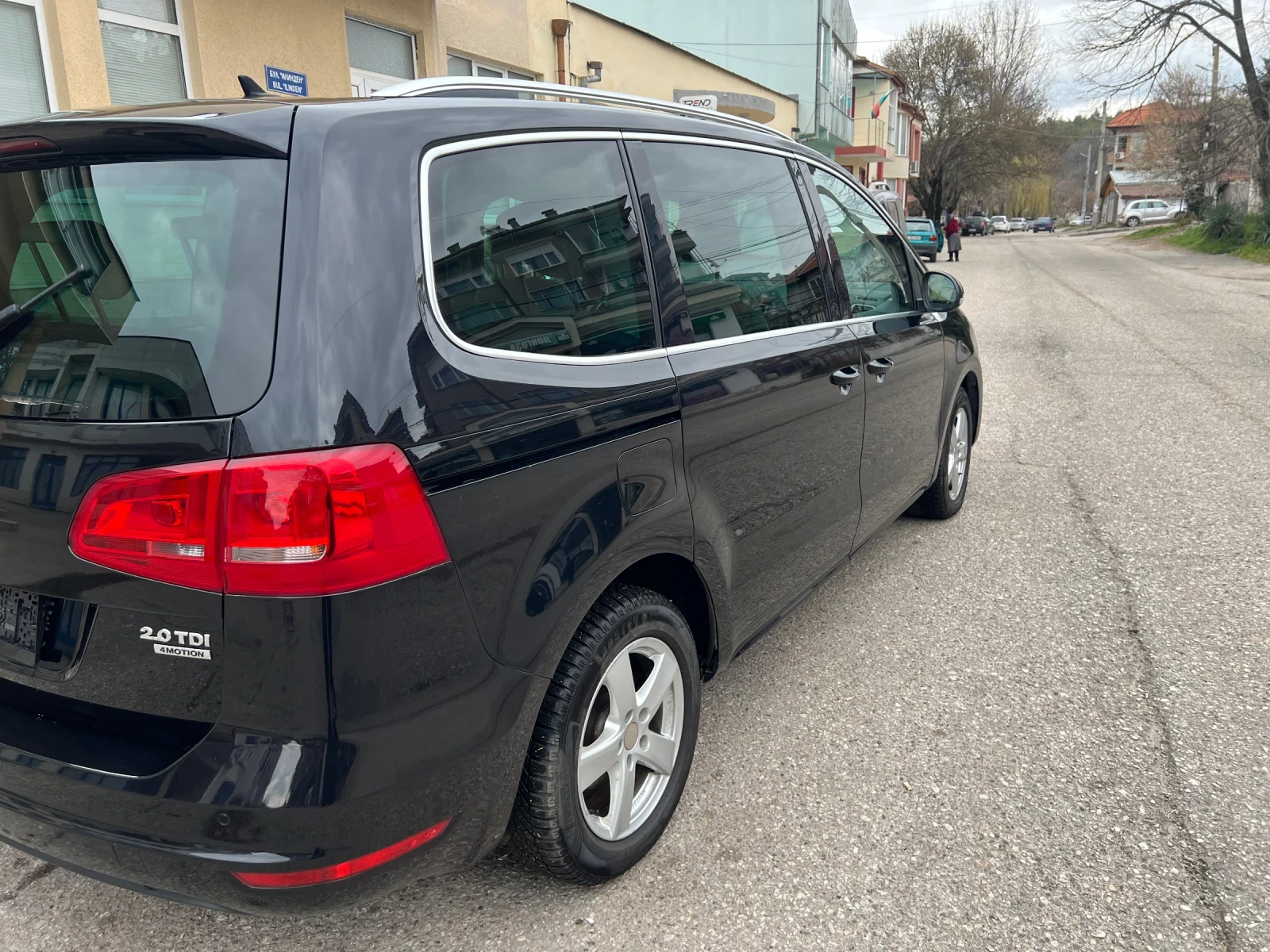 VW Sharan * Led* pano* 7 mesten, снимка 5 - Автомобили и джипове - 53903172