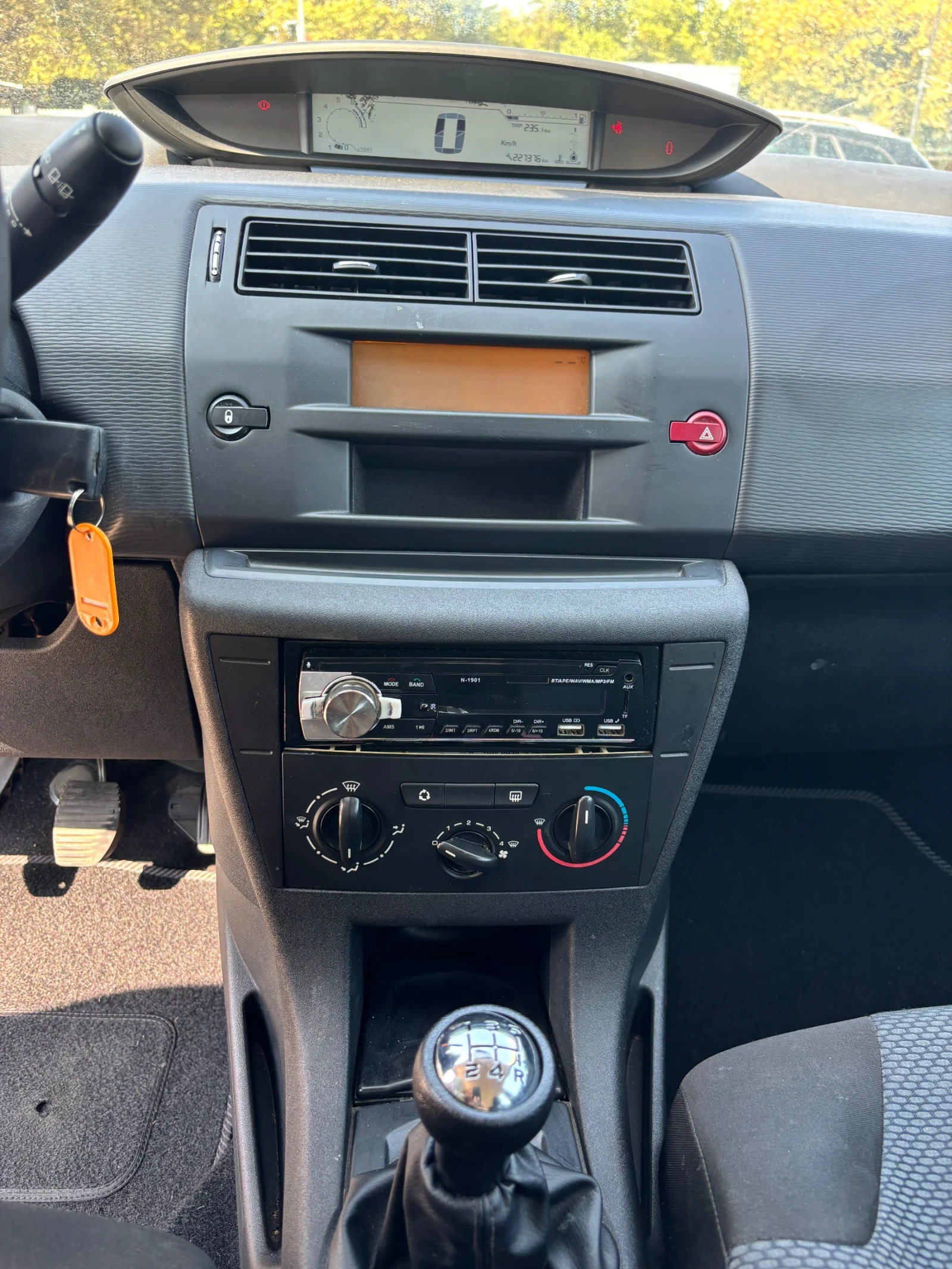Citroen C4 1.4i | Mobile.bg � ����������� 12