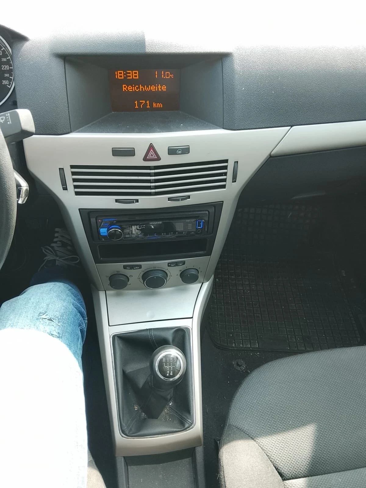 Opel Astra 1, 6i 115kc 147700km, снимка 8 - Автомобили и джипове - 54527922