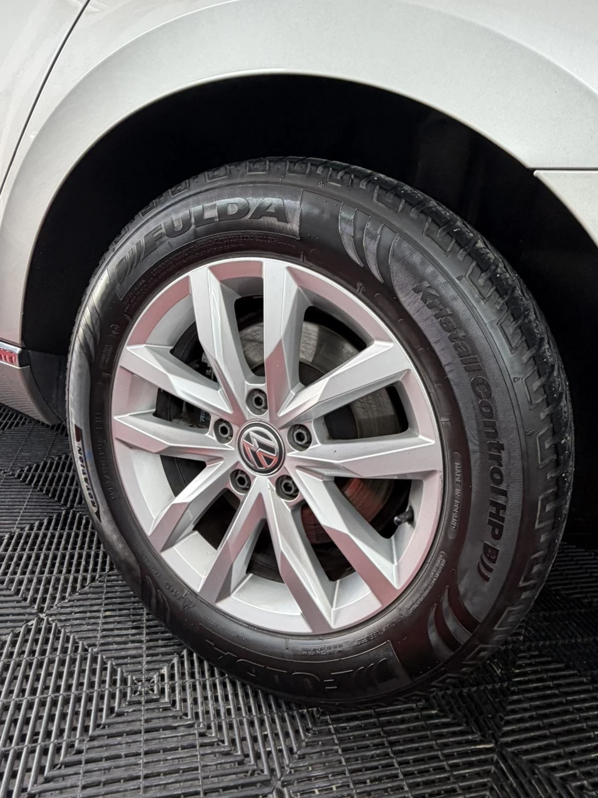 VW Passat Комби, снимка 6 - Автомобили и джипове - 54528098