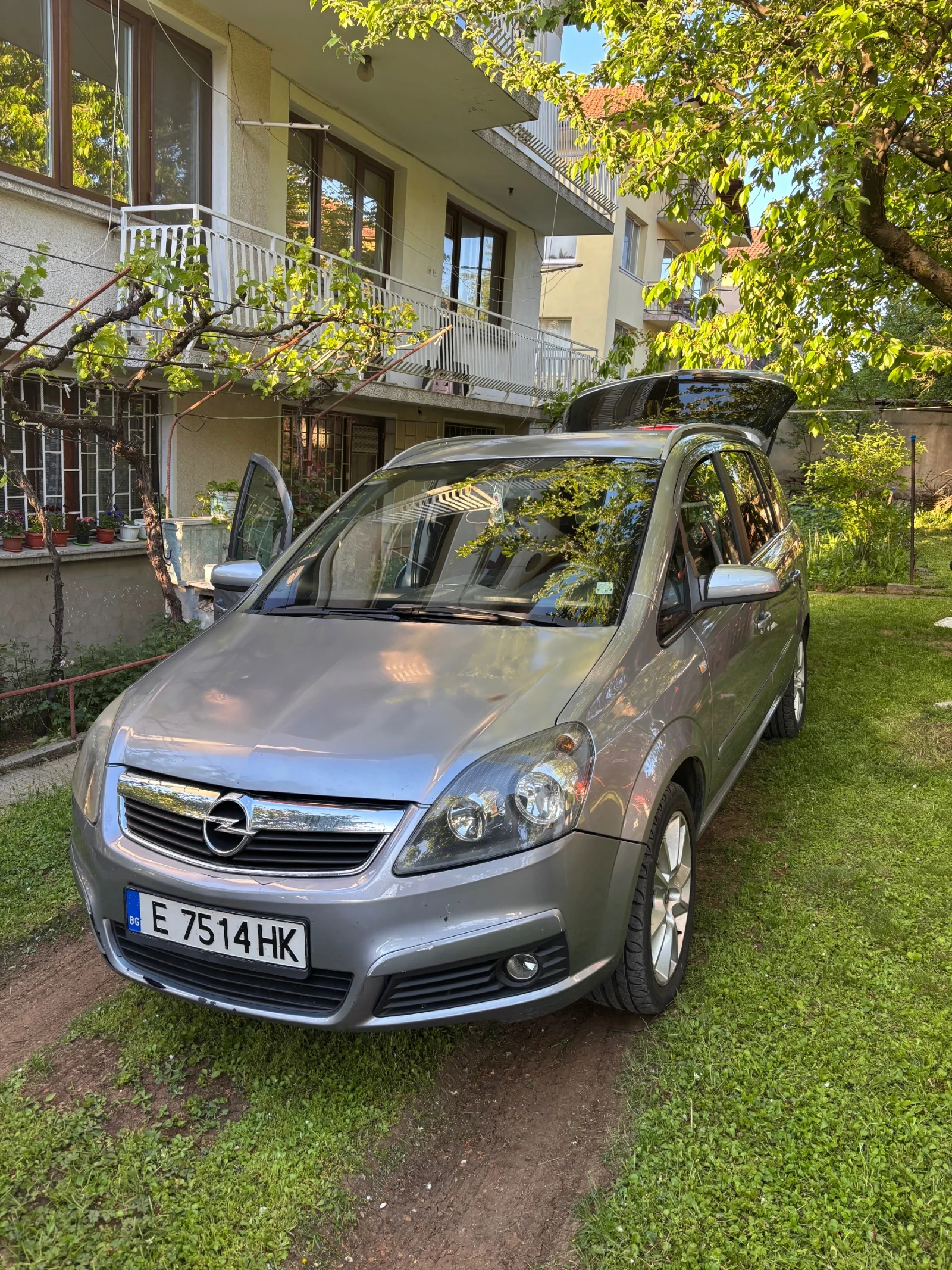 Opel Zafira, снимка 8 - Автомобили и джипове - 54557062