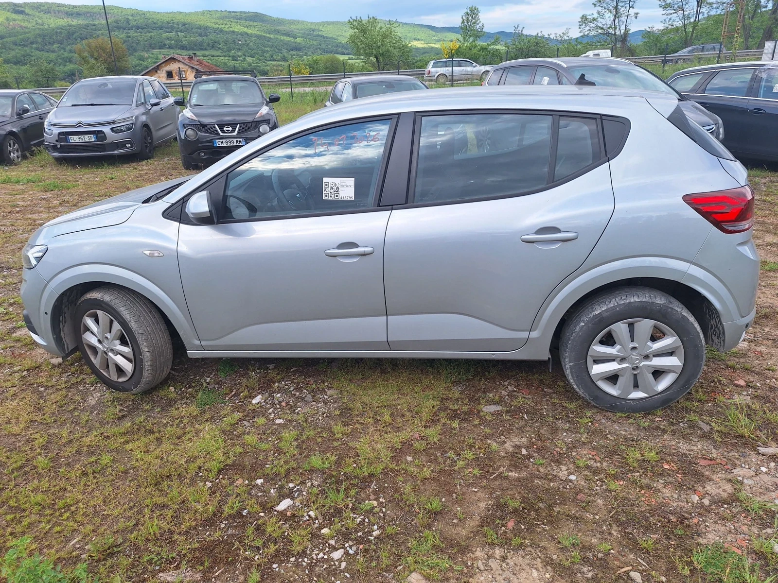 Dacia Sandero 1.0TCE  AVTOMATIK EURO6 , снимка 2 - Автомобили и джипове - 54570303
