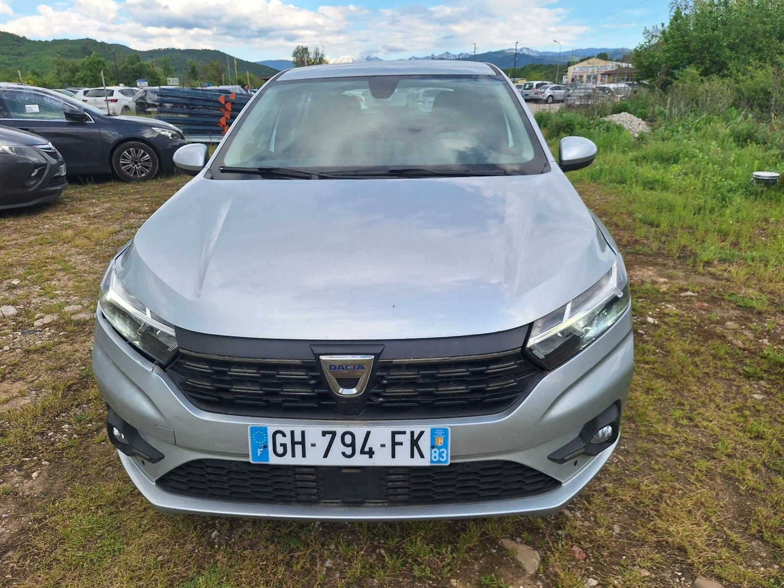 Dacia Sandero 1.0TCE  AVTOMATIK EURO6 , снимка 8 - Автомобили и джипове - 54570303