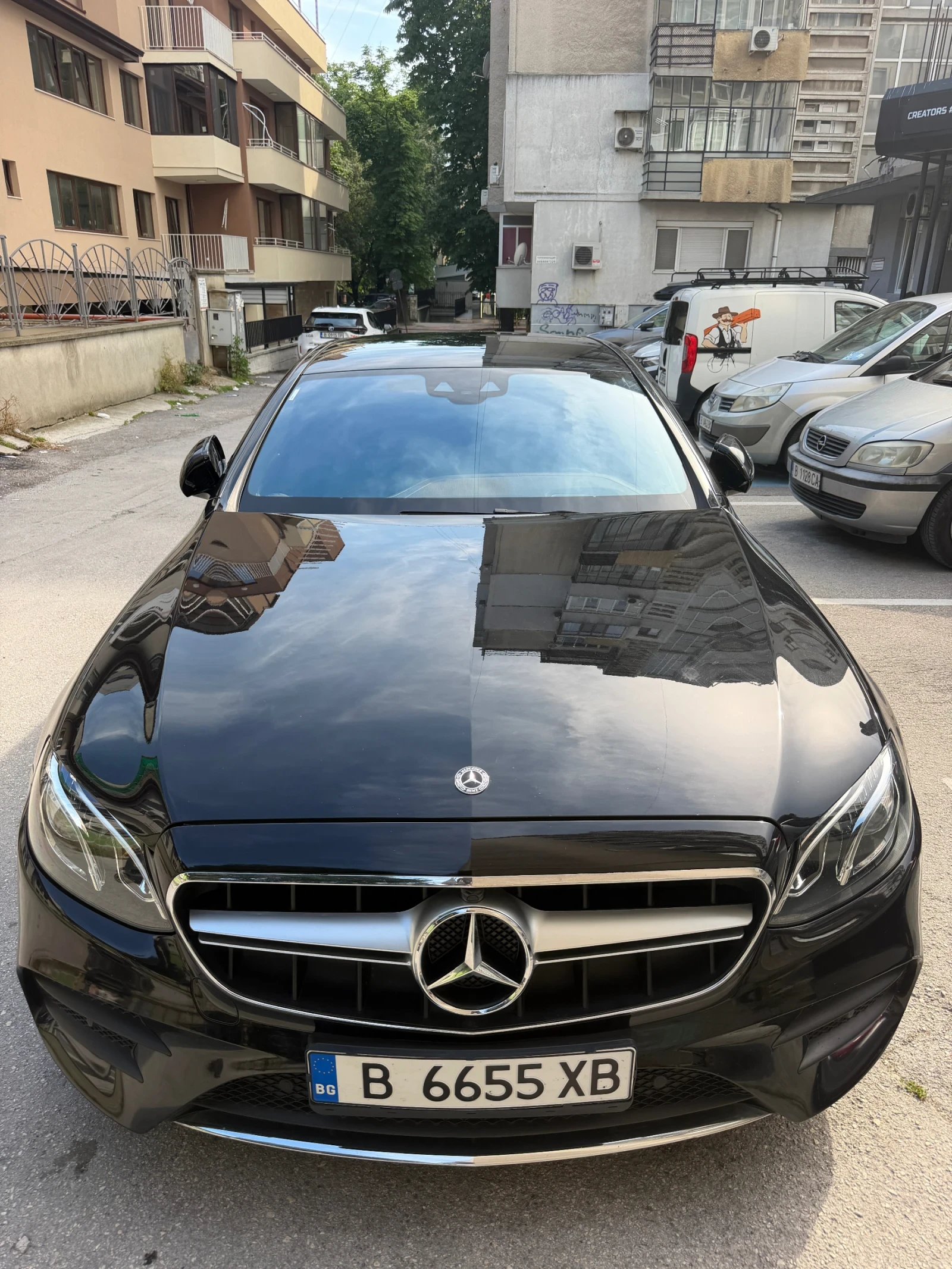 Mercedes-Benz E 220, снимка 2 - Автомобили и джипове - 54801766