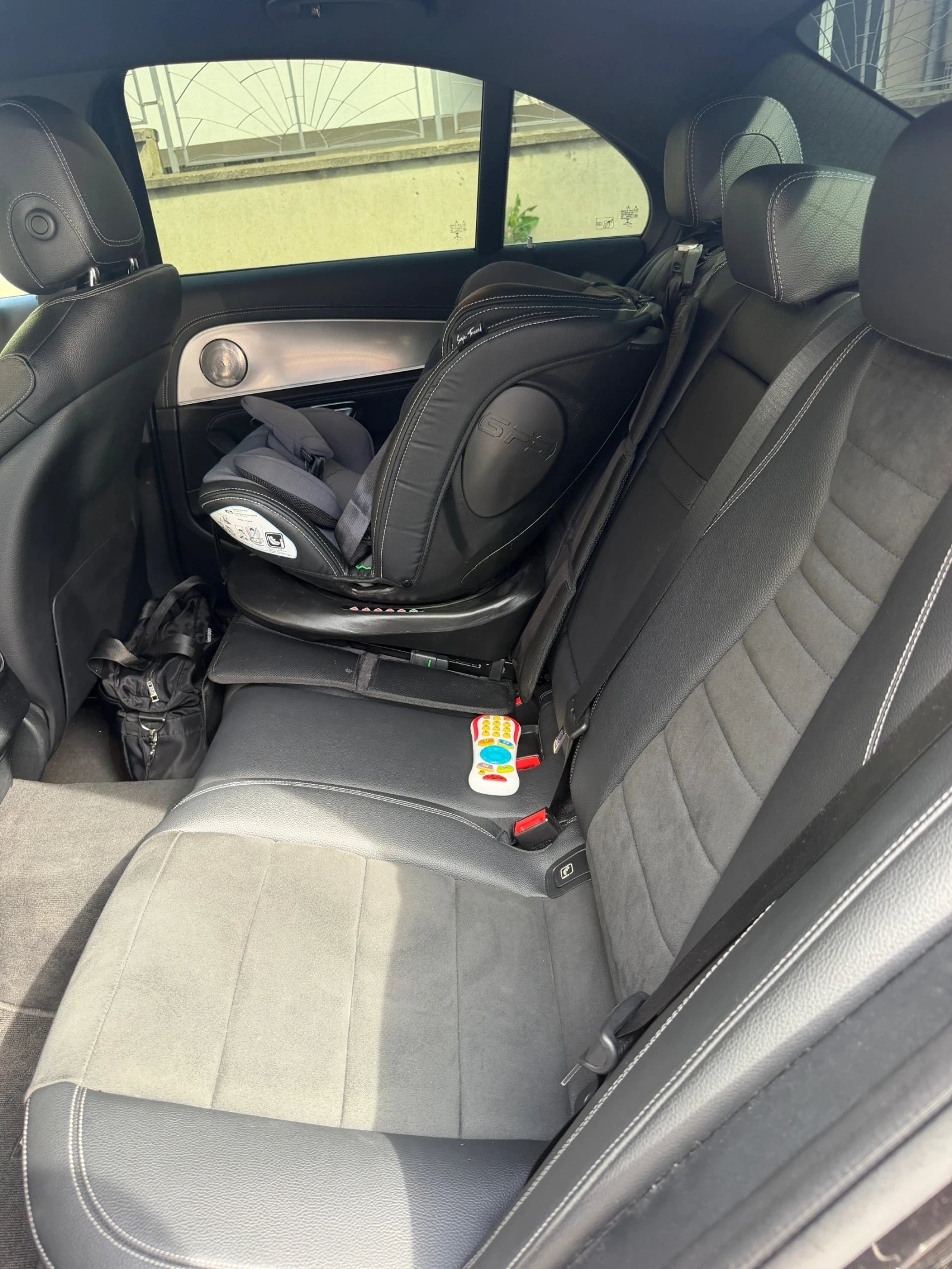Mercedes-Benz E 220, снимка 8 - Автомобили и джипове - 54801766