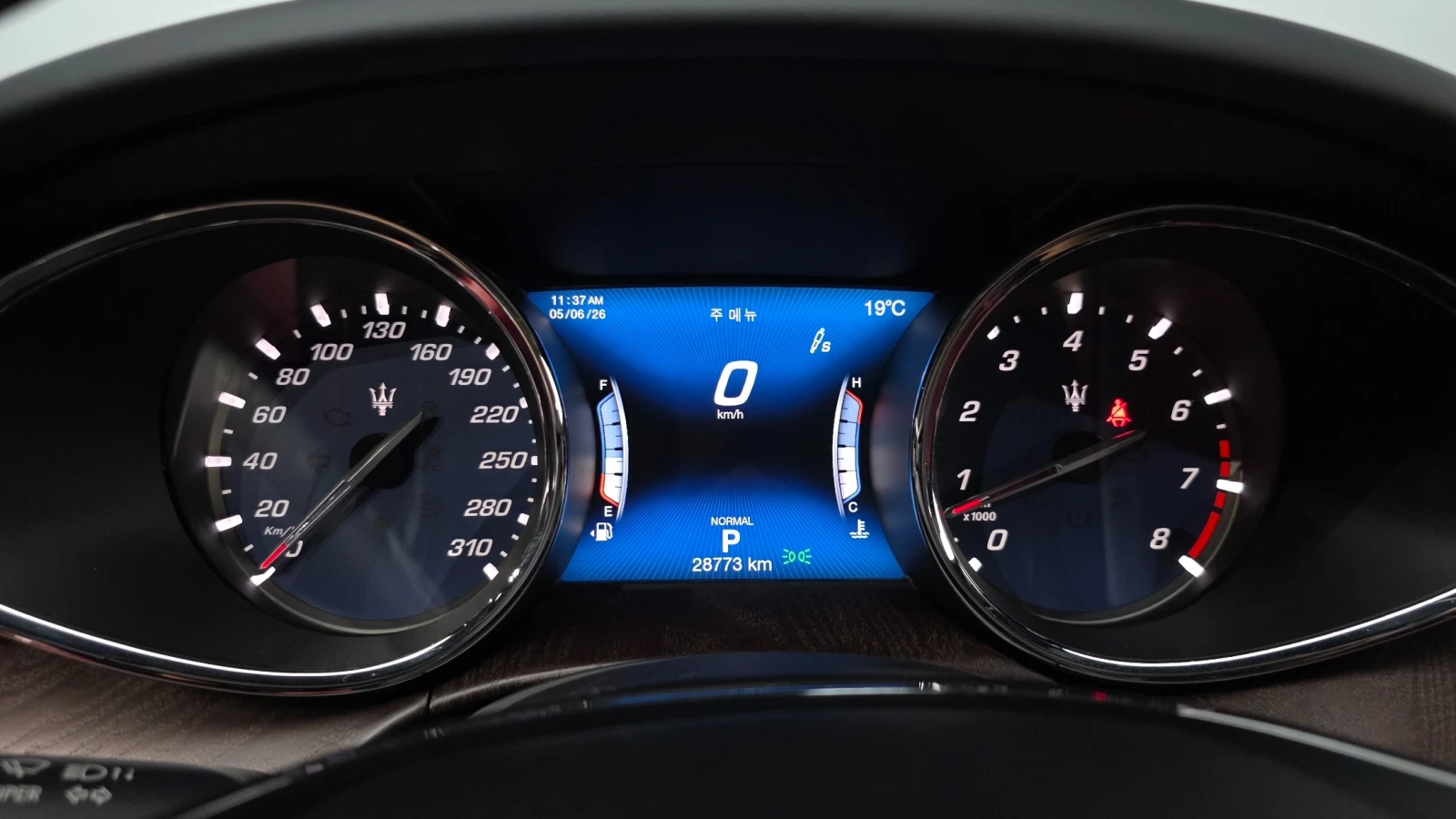 Maserati Quattroporte, снимка 8 - Автомобили и джипове - 54957857