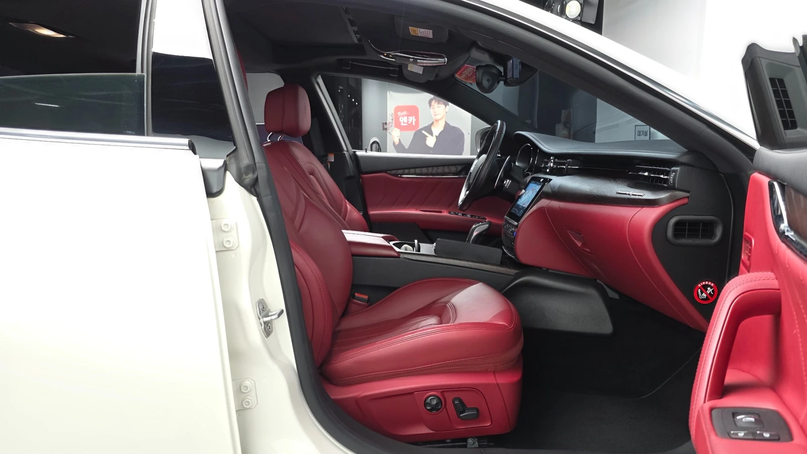 Maserati Quattroporte, снимка 13 - Автомобили и джипове - 54957857