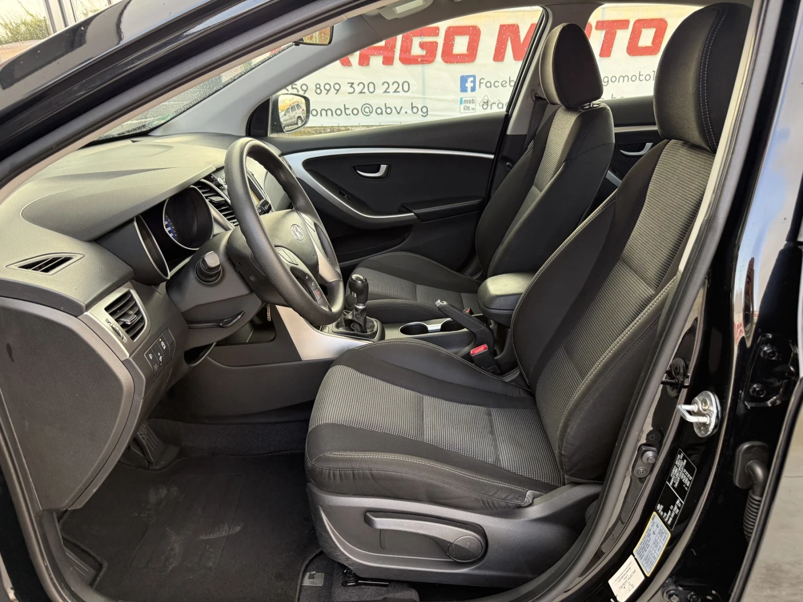 Hyundai I30 1.6CRDI EURO 6, NAVI, KAMERA, снимка 10 - Автомобили и джипове - 55179310