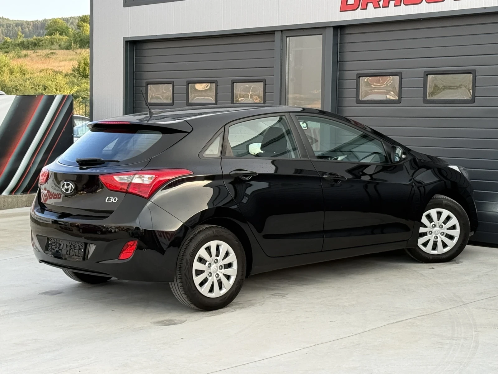 Hyundai I30 1.6CRDI EURO 6, NAVI, KAMERA, снимка 6 - Автомобили и джипове - 55179310
