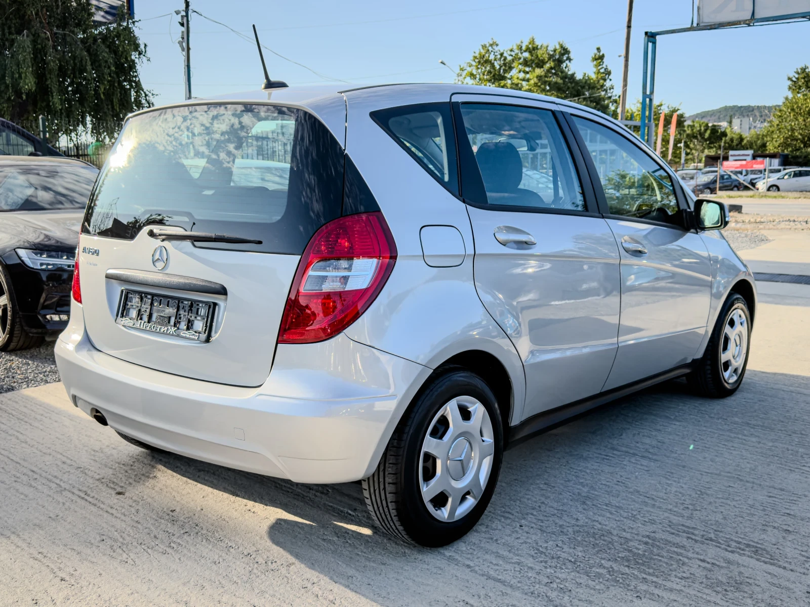 Mercedes-Benz A 160 1.5i - EXECUTIVE, снимка 4 - Автомобили и джипове - 55394881