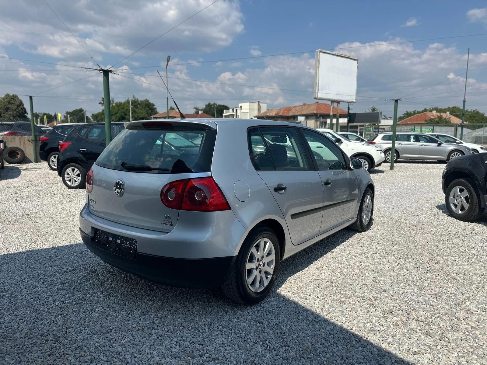 VW Golf 1.6i* ГАЗ* NAVI, снимка 5 - Автомобили и джипове - 55576901