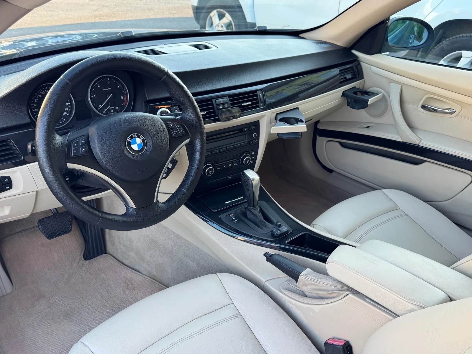 BMW 330 Xd FUTURA, снимка 10 - Автомобили и джипове - 55630532