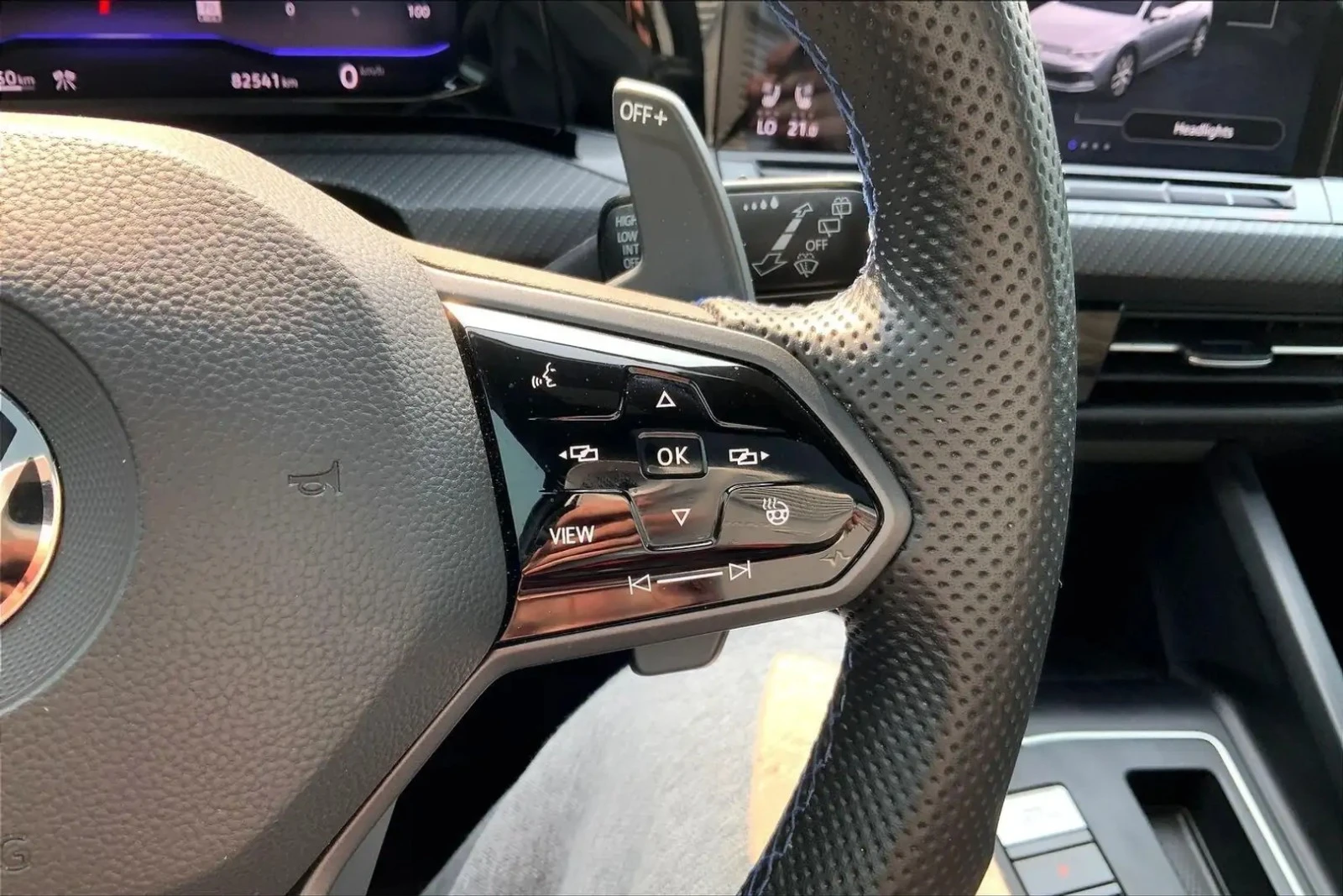 VW Golf R DSG ЦЕНА ДО БЪЛГАРИЯ АВТОКРЕДИТ, снимка 13 - Автомобили и джипове - 55937191