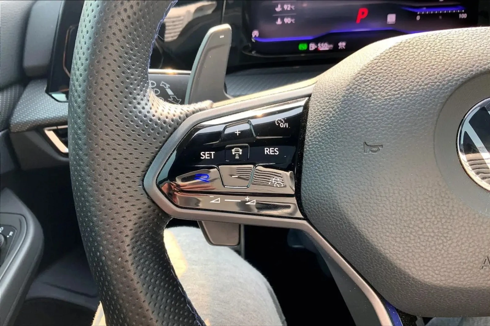 VW Golf R DSG ЦЕНА ДО БЪЛГАРИЯ АВТОКРЕДИТ, снимка 12 - Автомобили и джипове - 55937191