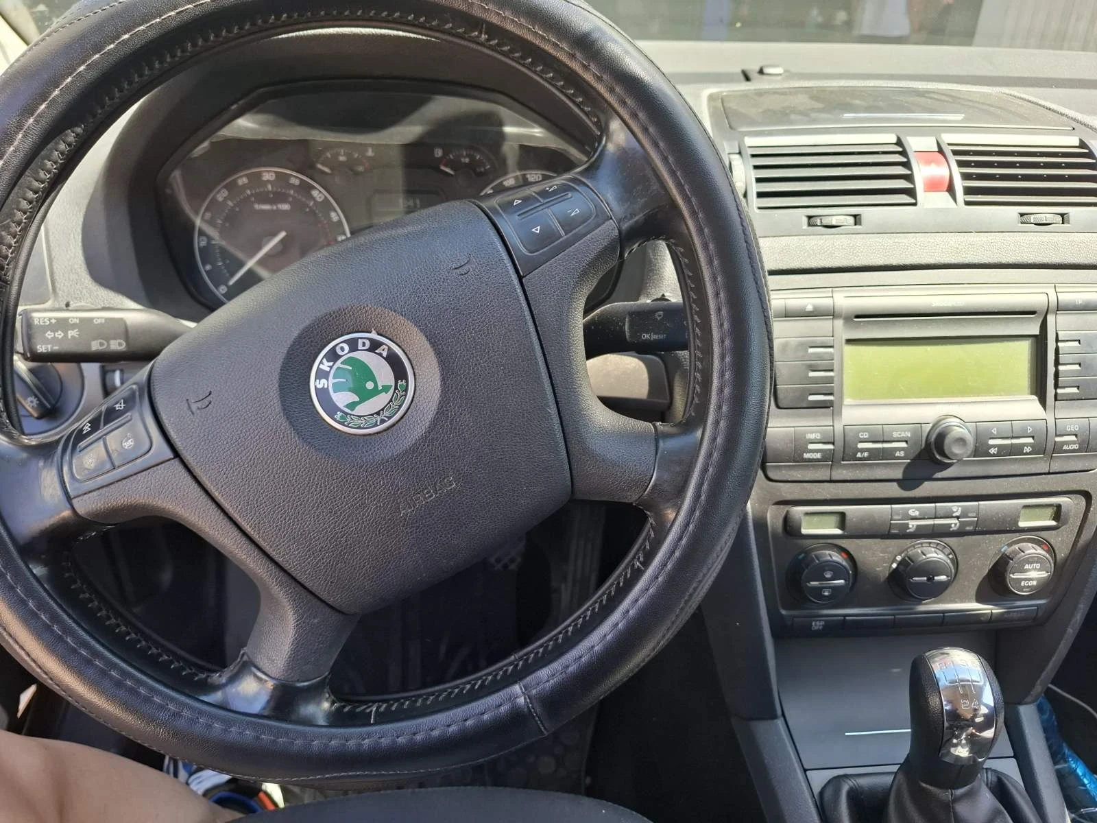 Skoda Octavia 2.0, снимка 5 - Автомобили и джипове - 55959900